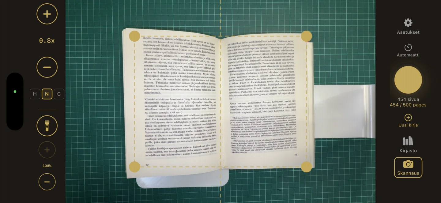 Knut scanning stand from a different angle showing the frame structure